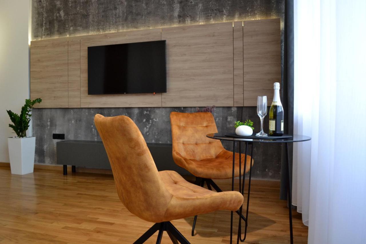 Elite Central Suites Skopje Eksteriør billede